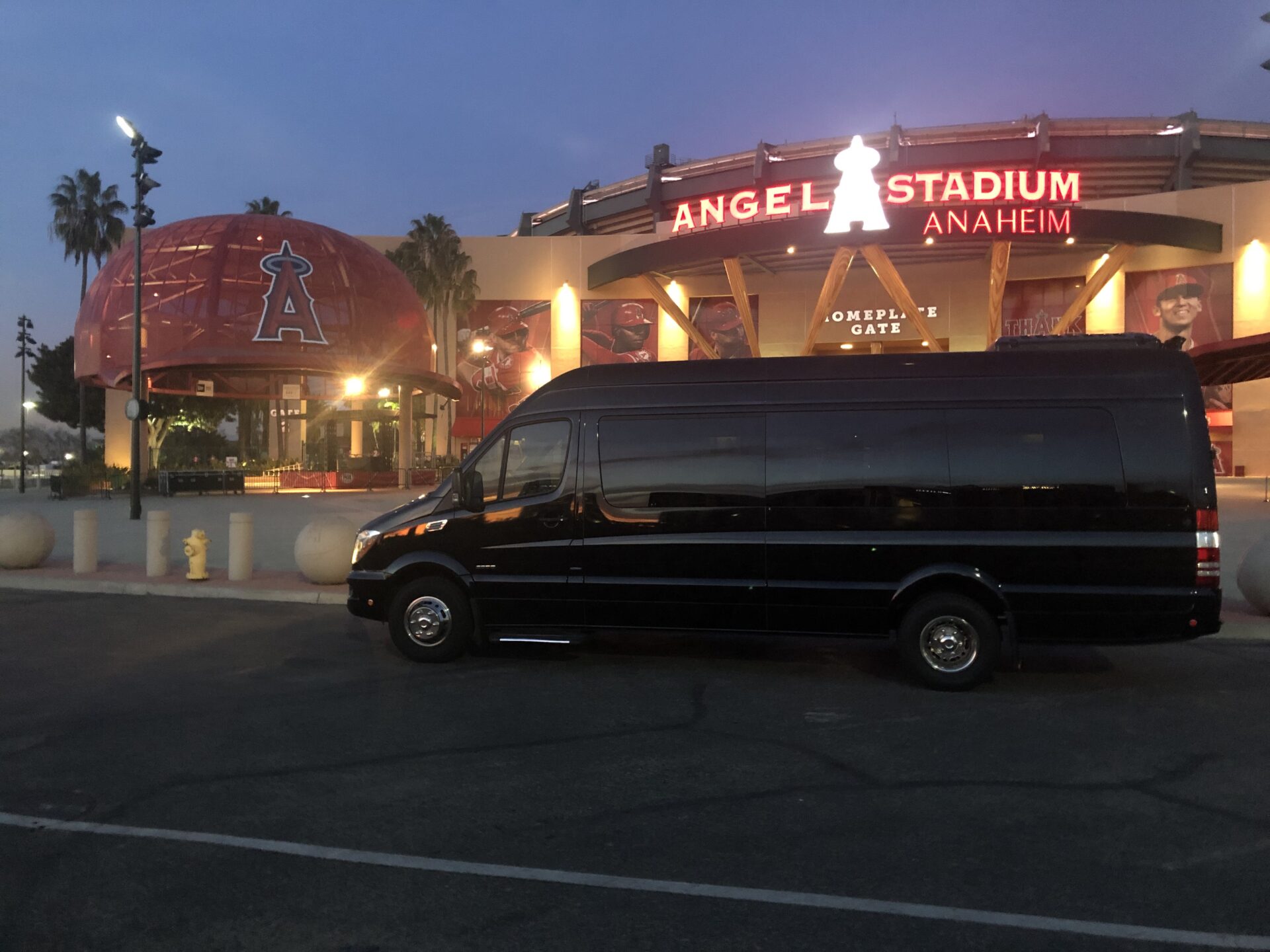 Chino Hills Limousine Service | Game Day & Concert Travel 4 Chino Hills Event Limo Service