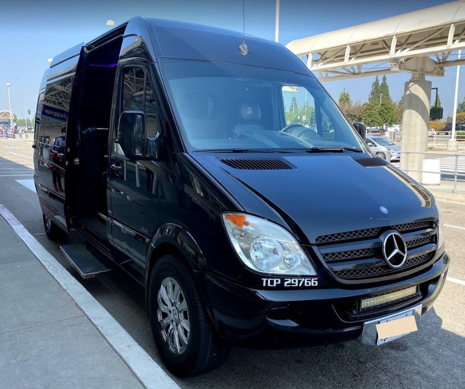 Wine Tours from Chino Hills | Limo Service & Comfort 6 Chino Hills Limo Wine Tours