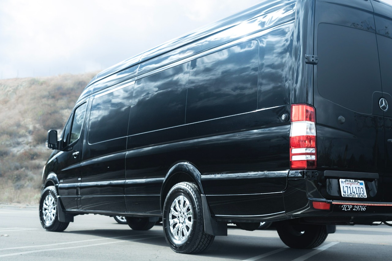 mercedes benz sprinter limo 01