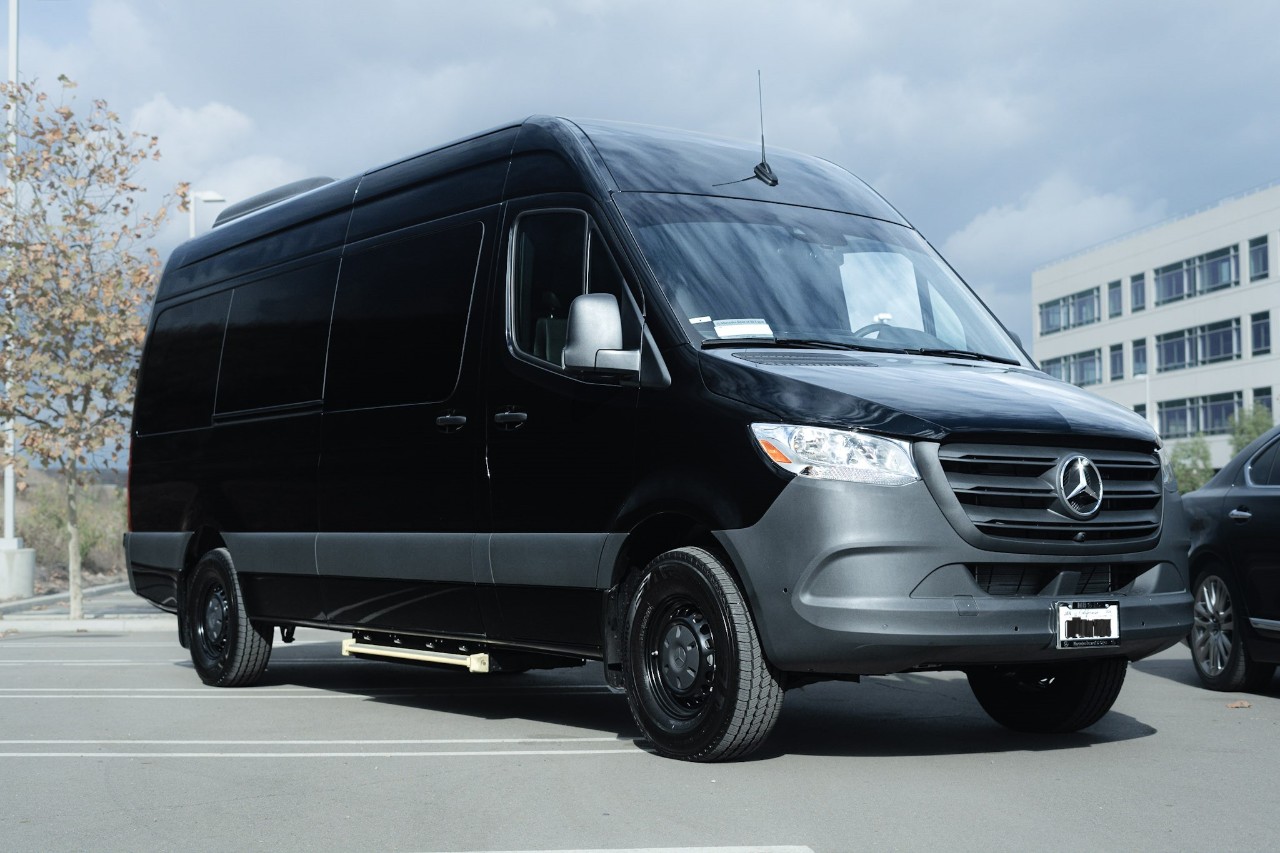 mercedes benz sprinter limo 02